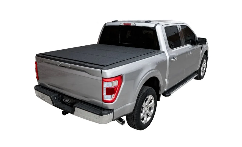 Access LOMAX Tri-Fold Cover 2019+ RAM 2500/3500 6.4ft Bed - Black Diamond Mist