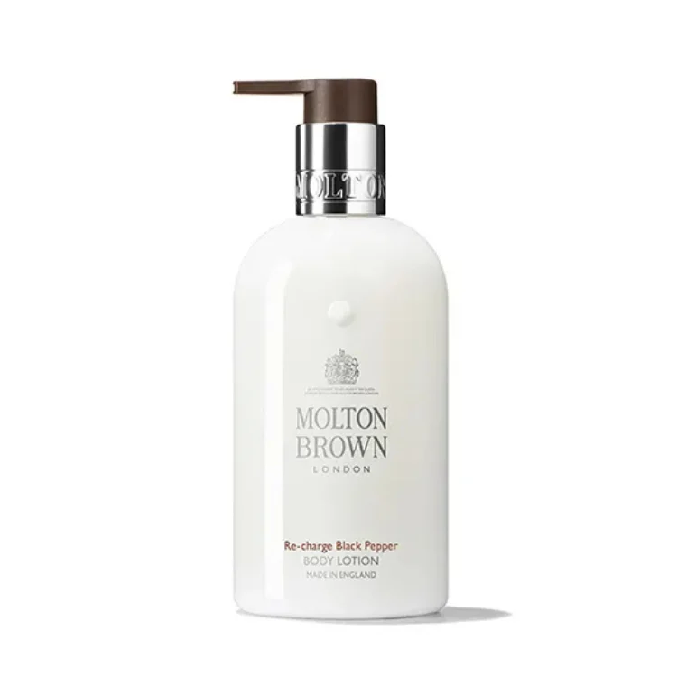 Molton Brown Ricarica Pepe Nero Lozione Corpo Mattina & Sera Idratante & Levigante Su Tutto Il Corpo 300 ml