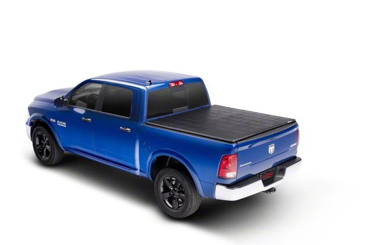 Extang Trifecta 2.0 Tri-Fold Tonneau Cover (10-26 RAM 3500)