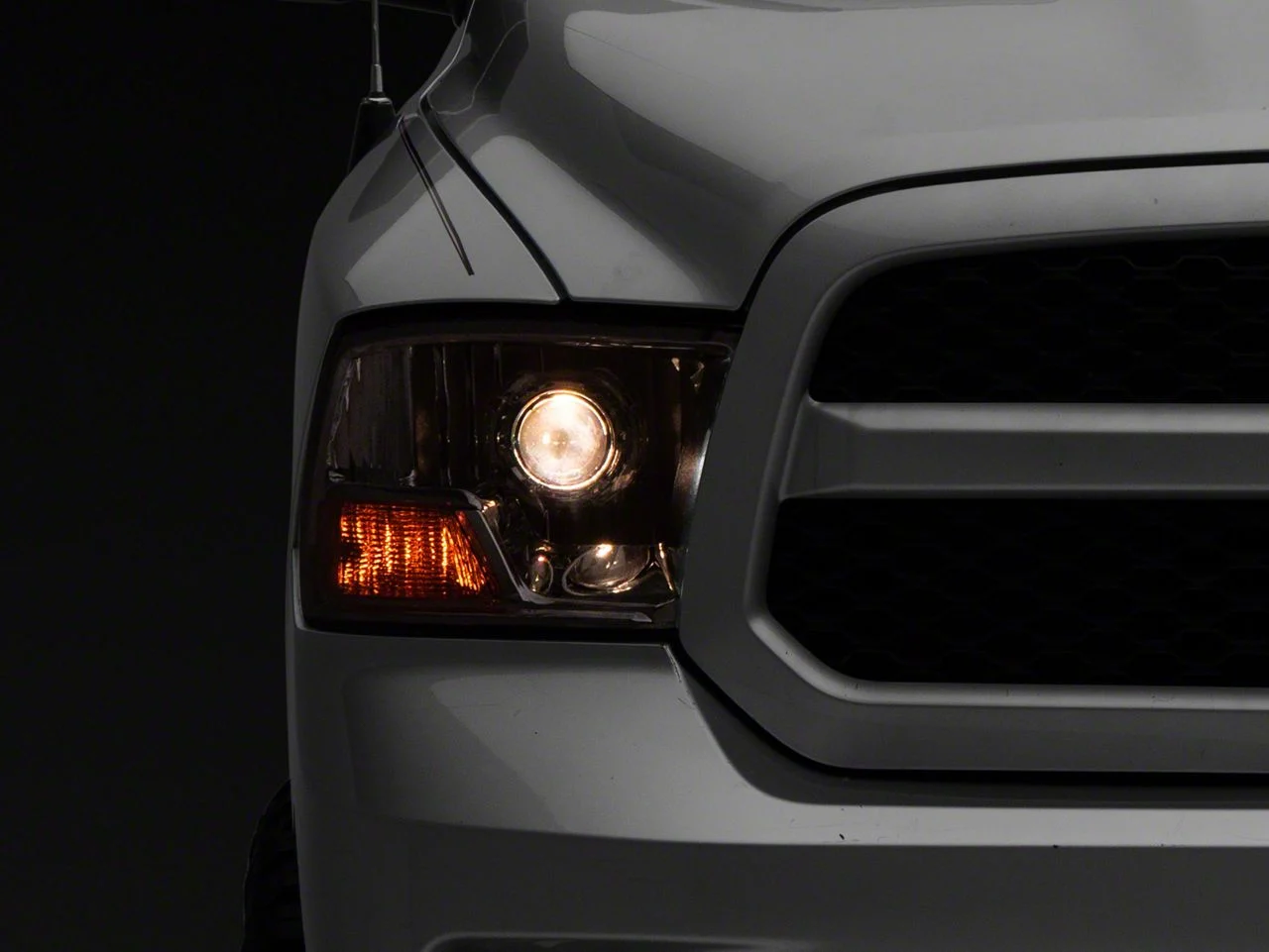 Projector Headlights; Chrome Housing; Clear Lens (09-18 RAM 1500 w/ Factory Halogen Non-Projector Headlights)