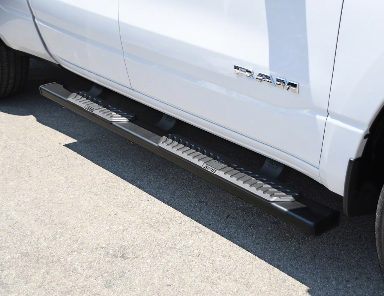 Westin R5 Nerf Side Step Bars; Textured Black (19-26 RAM 1500 Quad Cab)