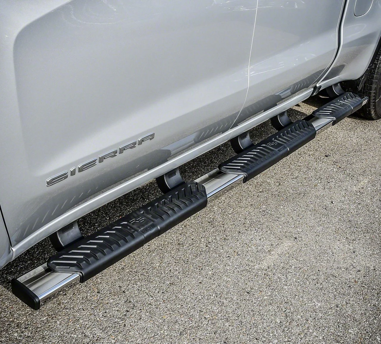 Westin R5 M-Series Wheel-to-Wheel Nerf Side Step Bars; Polished Stainless (19-26 Sierra 1500 Double Cab, Crew Cab)