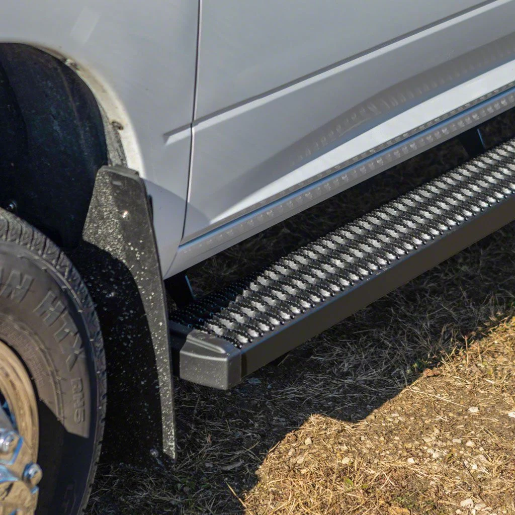 Grip Step 7-Inch Wheel-to-Wheel Running Boards; Textured Black (20-26 Sierra 3500 HD Double Cab w/ 6.90-Foot Standard Box)