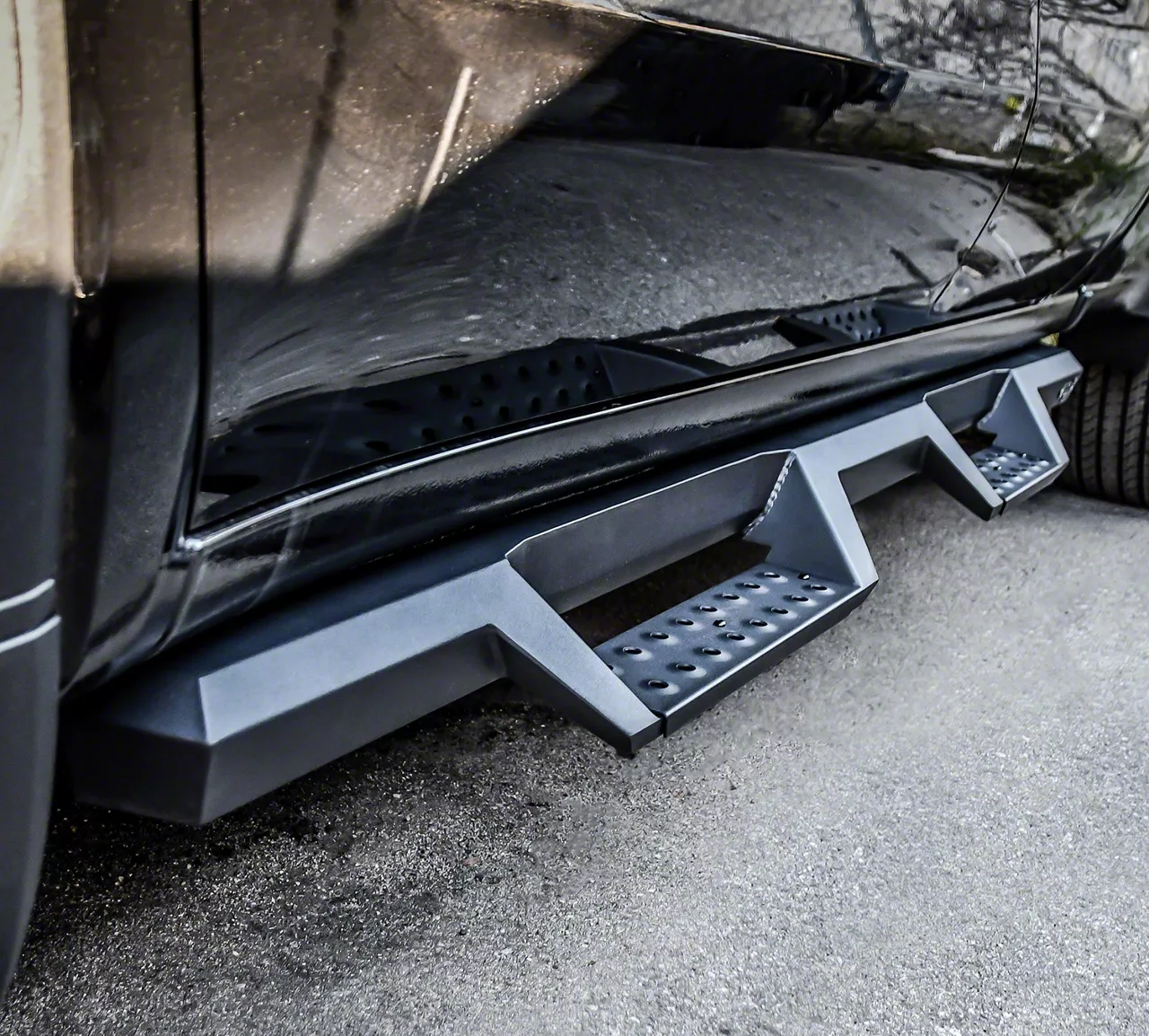 Westin HDX Drop Nerf Side Step Bars; Textured Black (19-26 Silverado 1500 Double Cab)