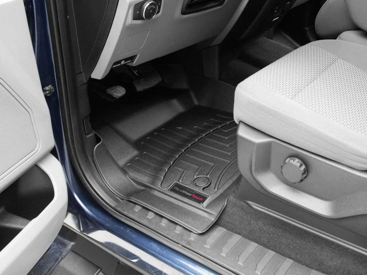 Weathertech DigitalFit Front Floor Liners for Vinyl Floors; Black (17-26 F-250 Super Duty SuperCab, SuperCrew)